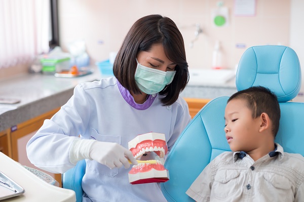 Why Children Should See A Family Dentist From A Young Age